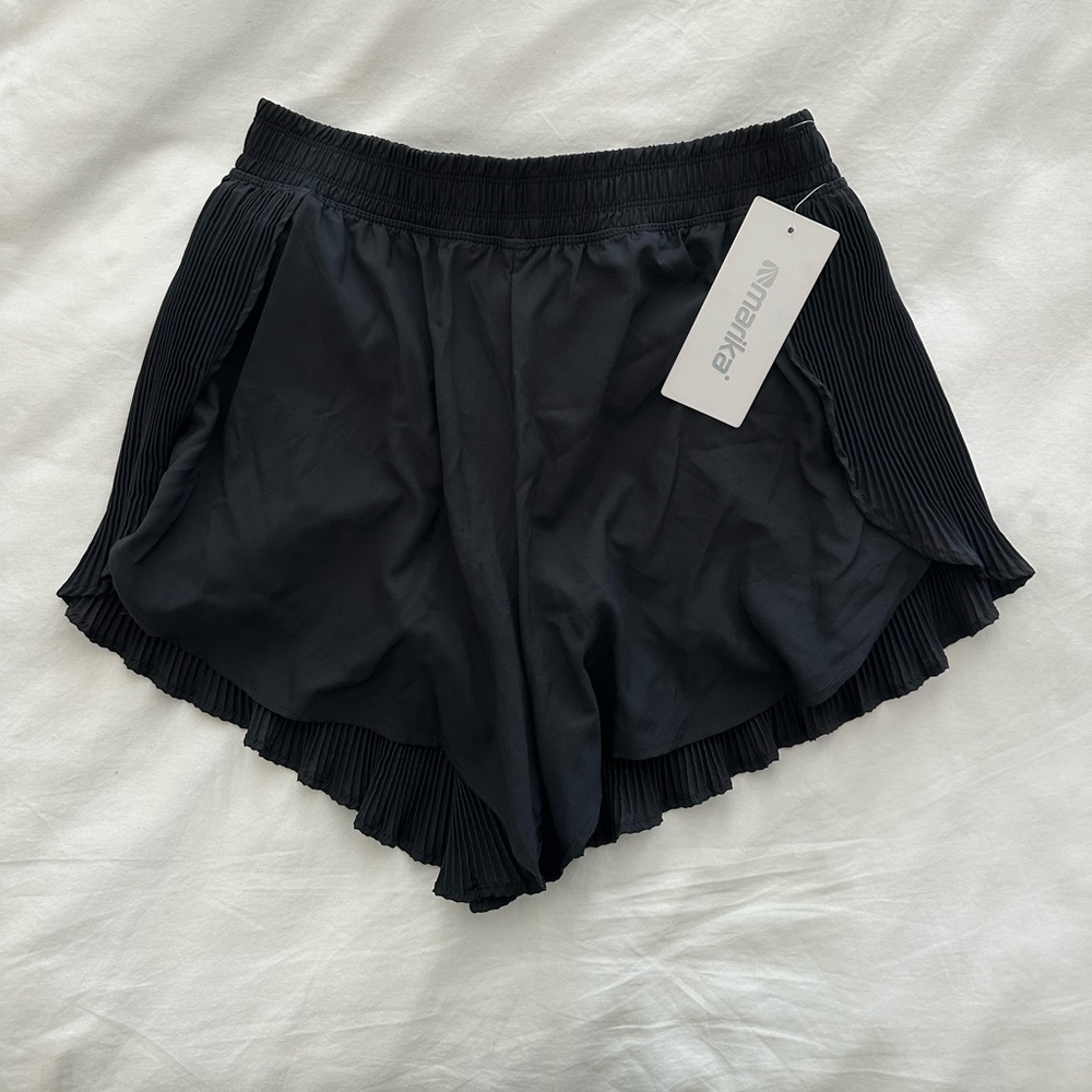 Marika Pleated running shorts - Picture 3 of 3